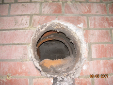 Asbesthaus - Site : Conclusion d'incendie avec coussins et chiffons en amiante, pulvérisation d'amiante | © 2019, CRB Analyse Service GmbH | © CRB Analyse Service GmbH