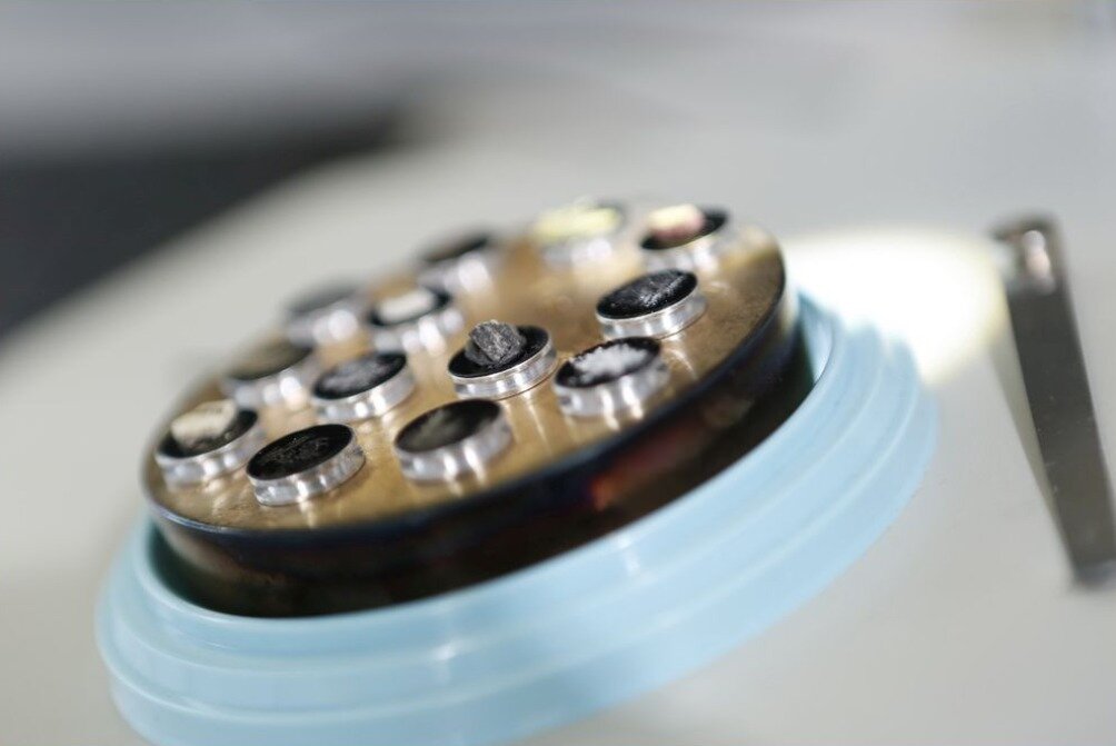CRB GmbH | Preparativos para el análisis del amianto | © CRB Analysis Service GmbH