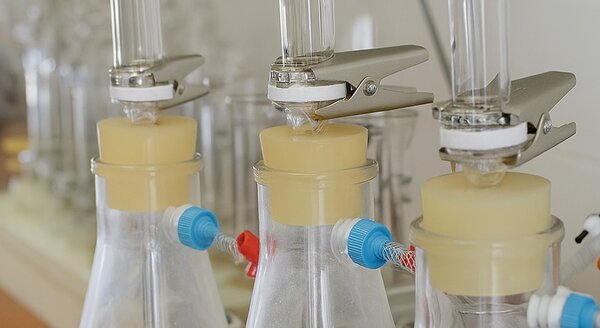 Laboratoriumopname kwaliteitsmanagement en ringproeven | © CRB Analyse Service GmbH