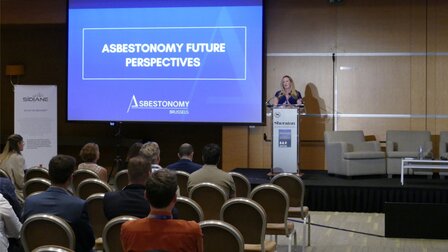 Ponente en la conferencia Asbestonomy 2023 en Bruselas | © CRB Analysis Service GmbH