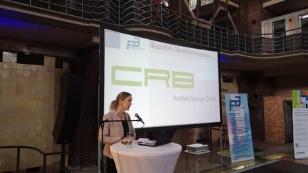 Ponente en la 2.ª Jornada de Constructores celebrada en el antiguo Hubertusbad de Berlín-Lichtenberg en noviembre de 2023. | © CRB Analyse Service GmbH