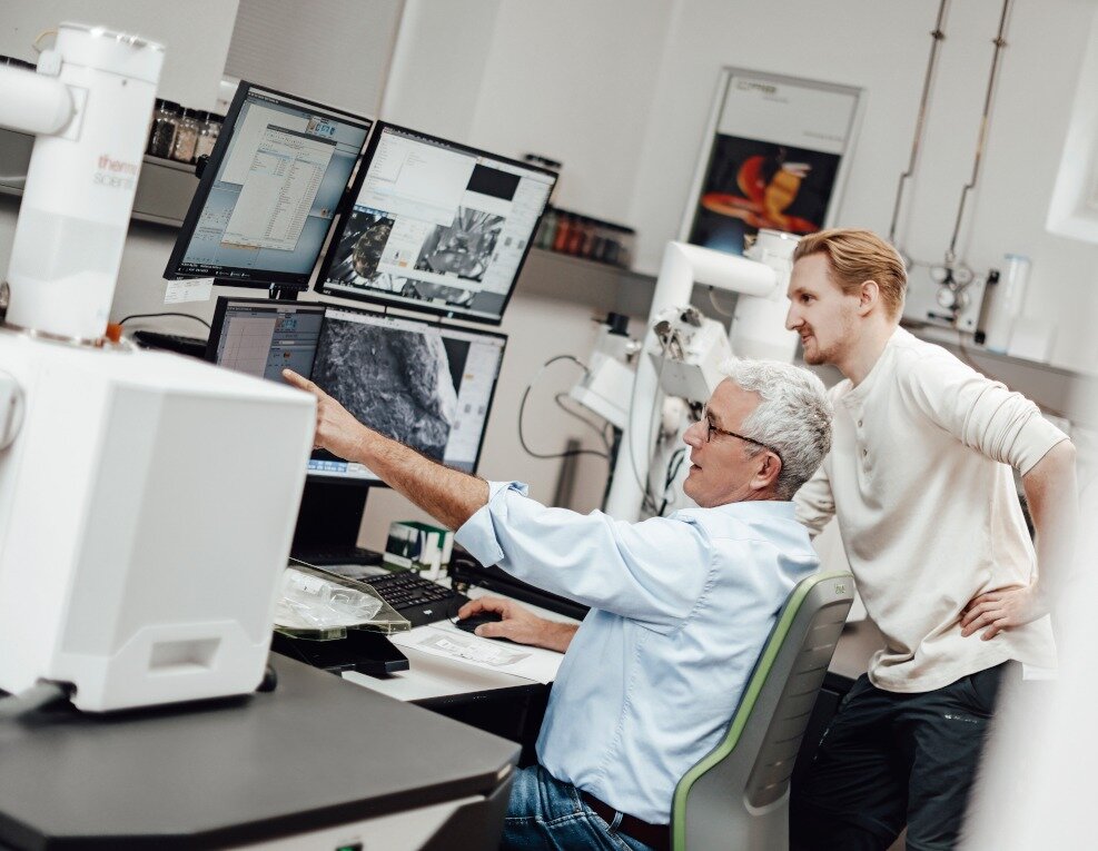 CRB, an accredited testing laboratory for asbestos analysis, in Hardegsen | © CRB Analyse Service GmbH