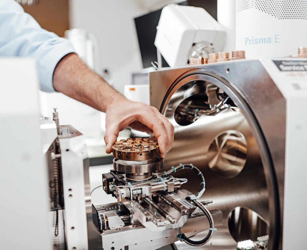 Asbestos Analysis at the CRB Testing Laboratory | © CRB Analyse Service GmbH
