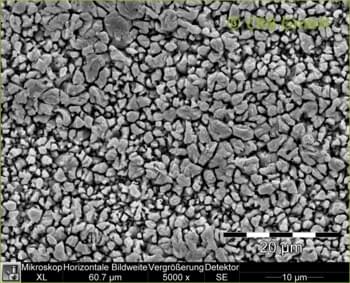 Surface d’une platine en cuivre mordancée
