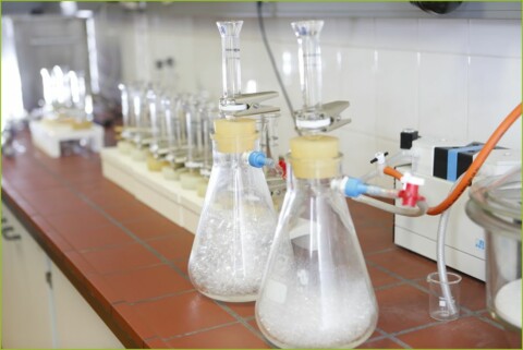 CRB GmbH | Sample preparation of asphalt for asbestos analysis 2 | © CRB Analyse Service GmbH CRB GmbH | Sample preparation of asphalt for asbestos analysis 2 | © CRB Analyse Service GmbH