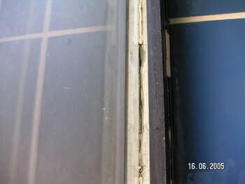 Asbesthaus - Fundstelle: Fensterkitt | © 2019, CRB Analyse Service GmbH