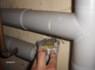 Asbesthaus - Site: Revestimiento de tuberías de asbesto y lana de vidrio | © 2019, CRB Analyse Service GmbH | © CRB Analysis Service GmbH