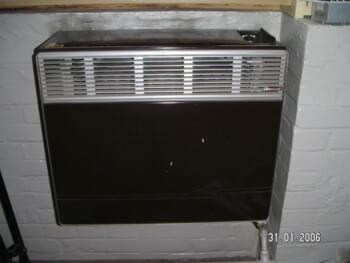 Asbesthaus - Fundstelle: Nachtspeicherofen | © 2019, CRB Analyse Service GmbH